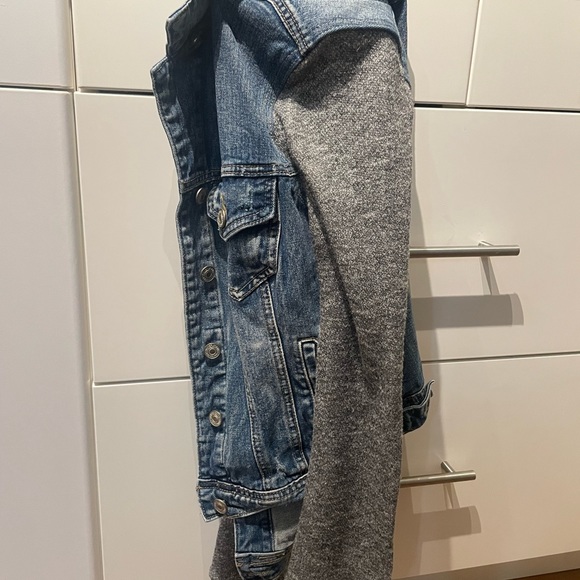 Silver jean jean jacket - won’t like 8 times - Picture 2 of 3